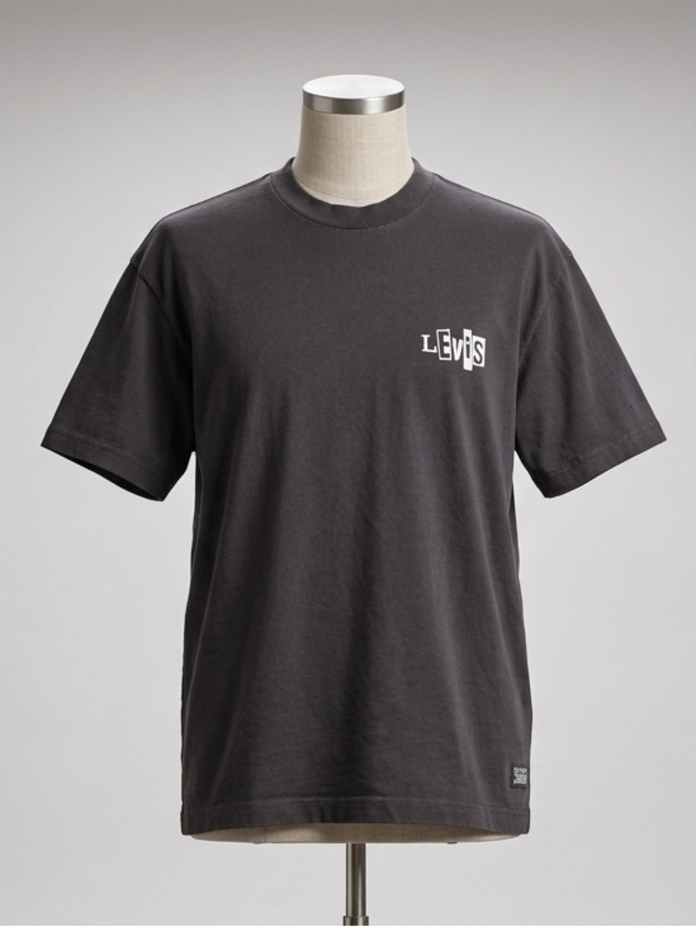 Levi's Men's Graphic Tee - Charcoal Grey - Size M